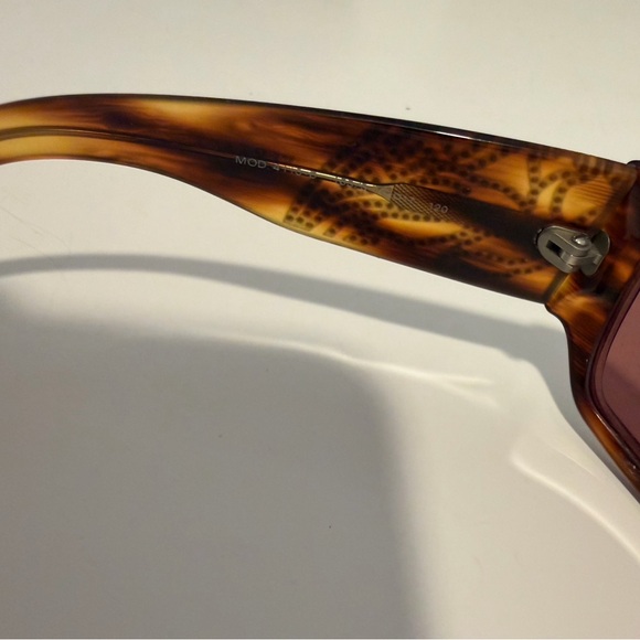 Versace Tortoise Shell Pattern Sunglasses - Picture 9 of 12